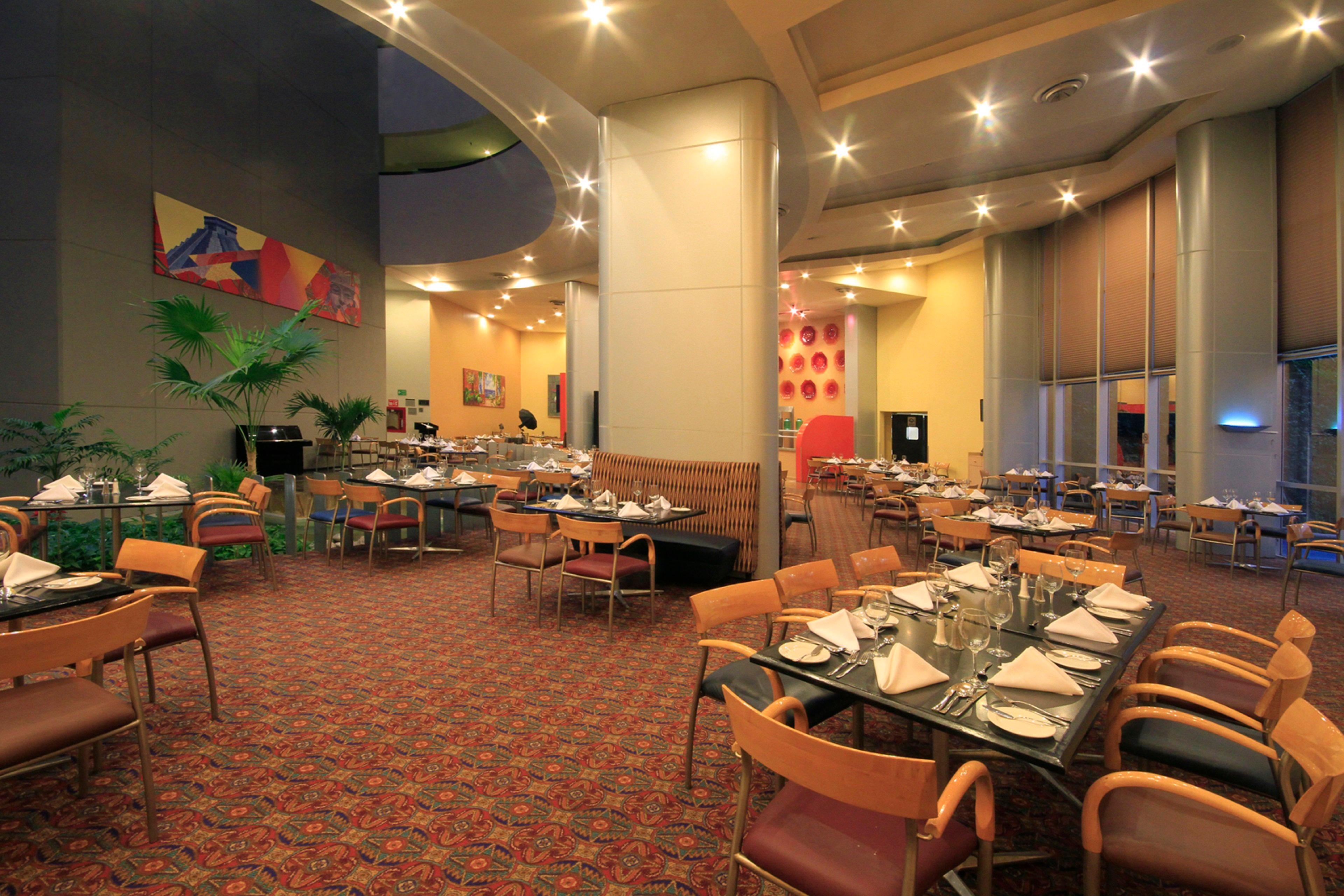 Holiday Inn Monterrey-Parque Fundidora By Ihg Kültér fotó The restaurant
